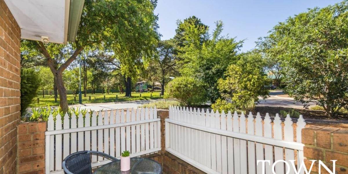 2 Slight Place, HOLT, ACT 2615 AUS