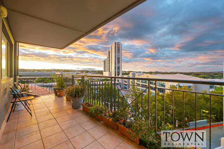 4/13 Chandler Street, BELCONNEN  ACT  2617