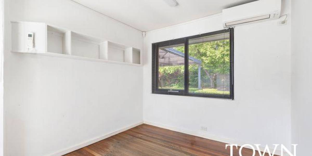 67 Kent Street, DEAKIN, ACT 2600 AUS