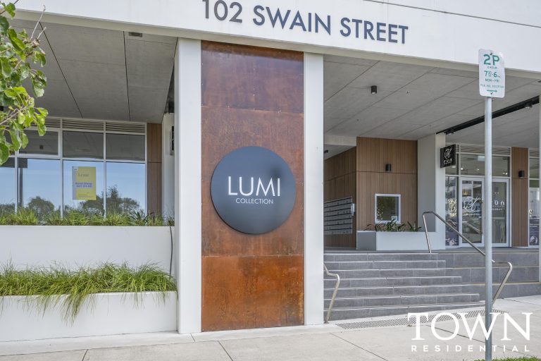 305/102 swain street, GUNGAHLIN  ACT  2912