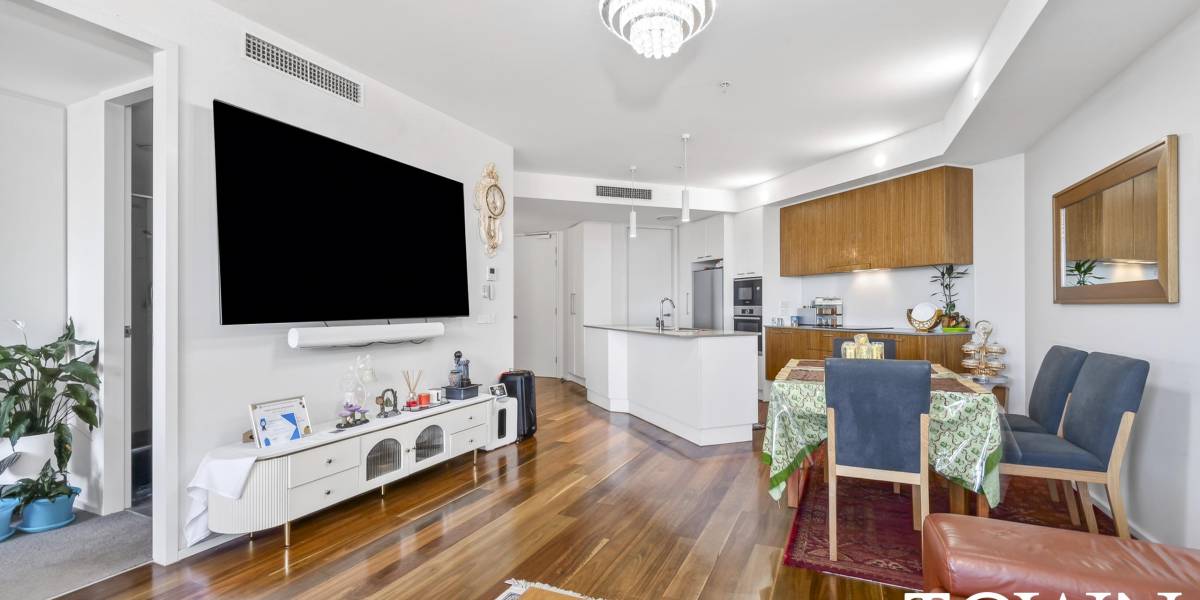 305/102 swain street, GUNGAHLIN, ACT 2912 AUS