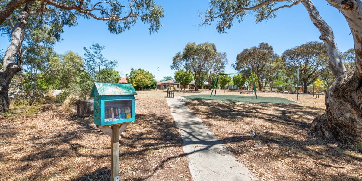 32 Hollingsworth Street, GUNGAHLIN, ACT 2912 AUS