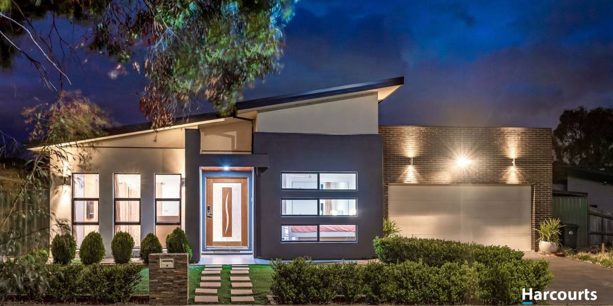 16 MacFarlane Burnet Avenue, MACGREGOR, ACT 2615 AUS