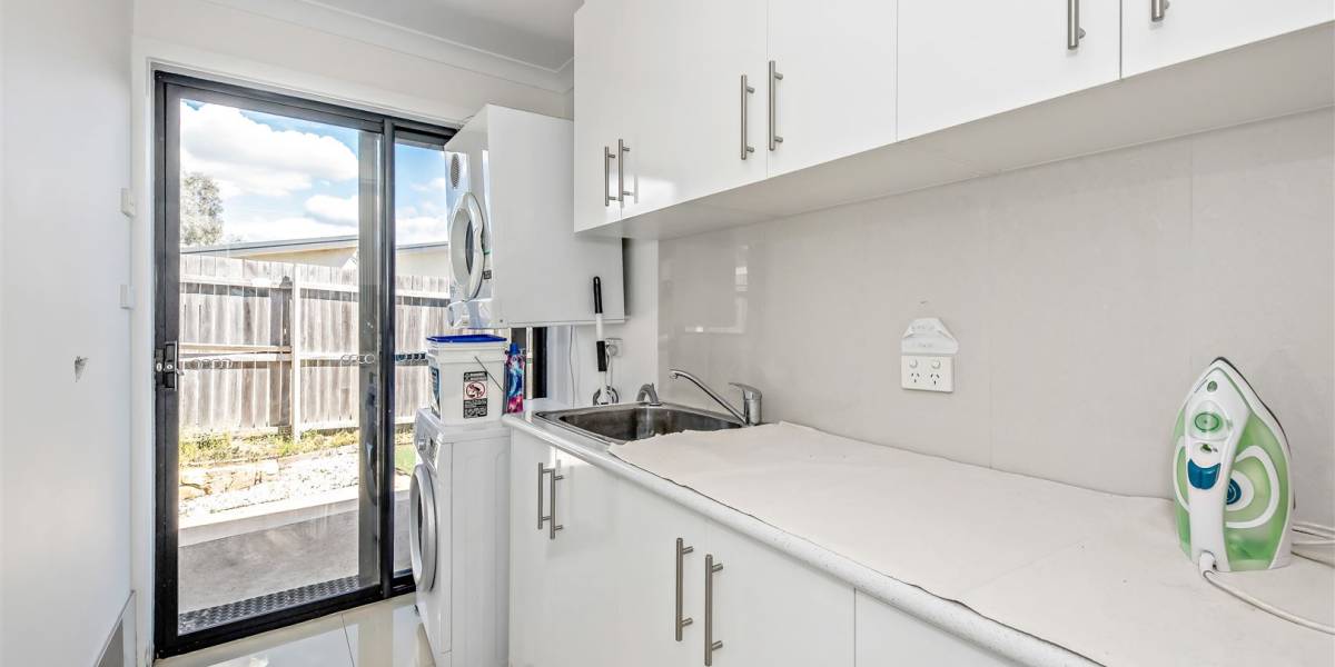 16 MacFarlane Burnet Avenue, MACGREGOR, ACT 2615 AUS